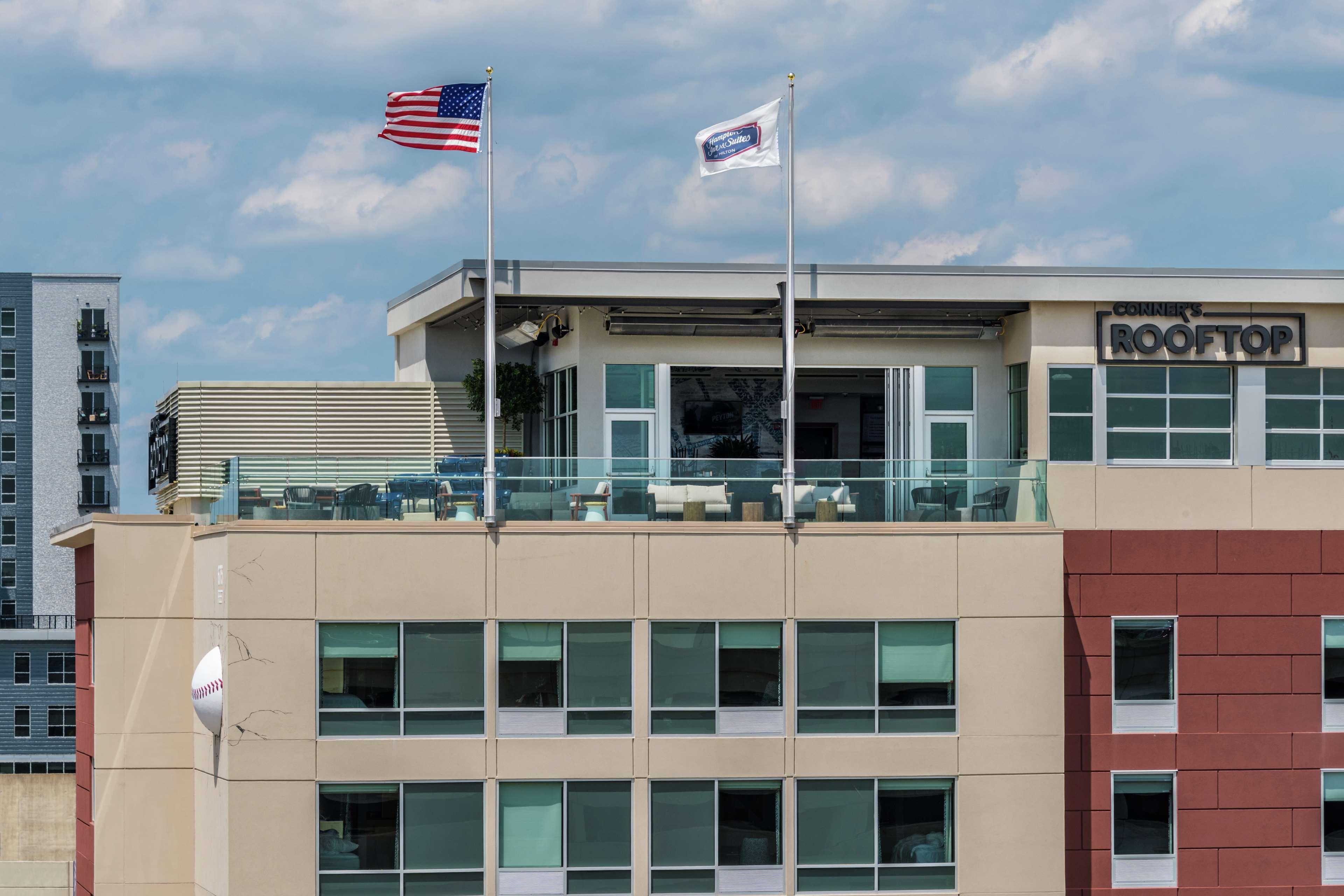 Hampton Inn & Suites Fort Wayne Downtown Exterior foto