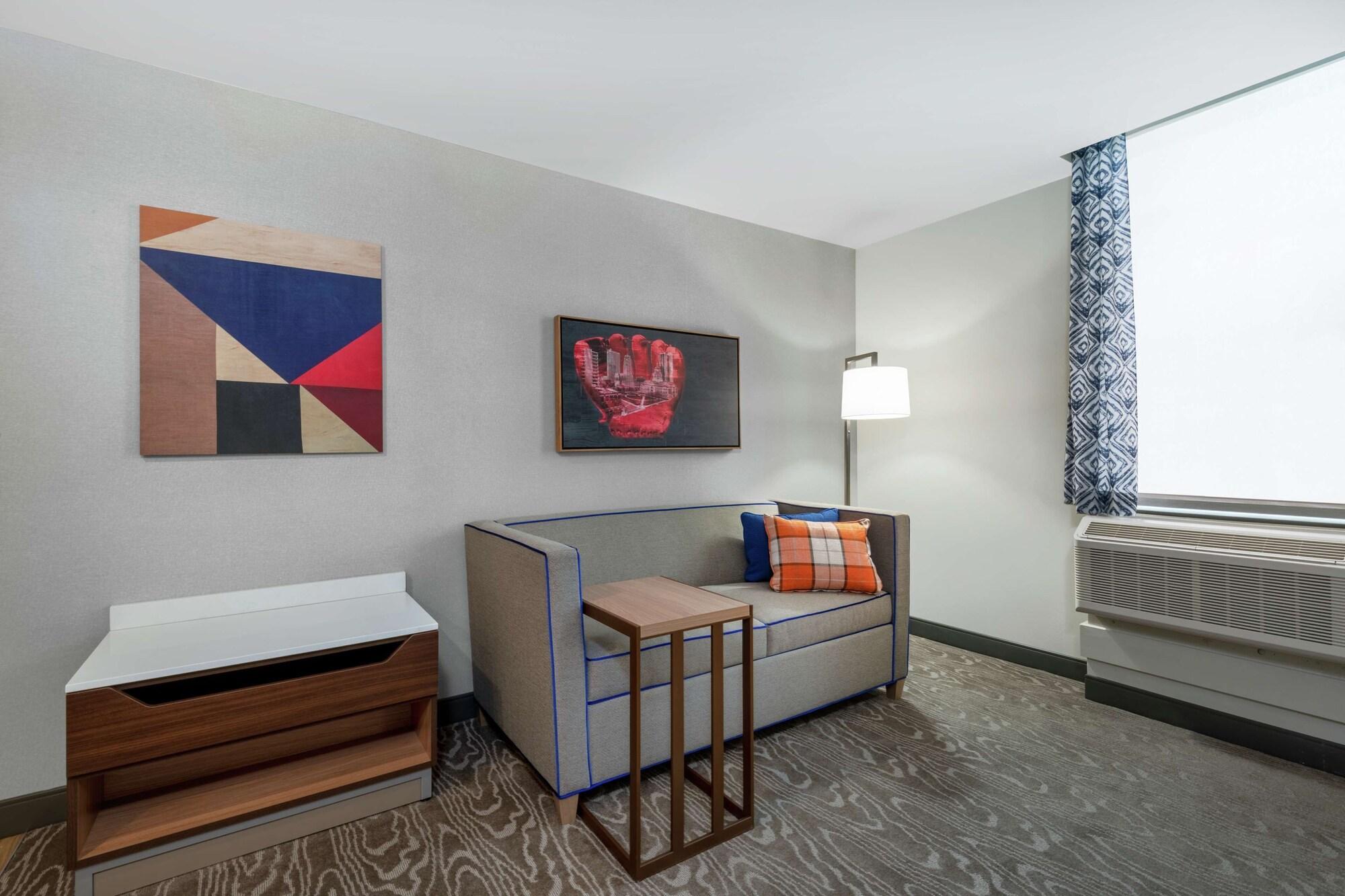 Hampton Inn & Suites Fort Wayne Downtown Exterior foto